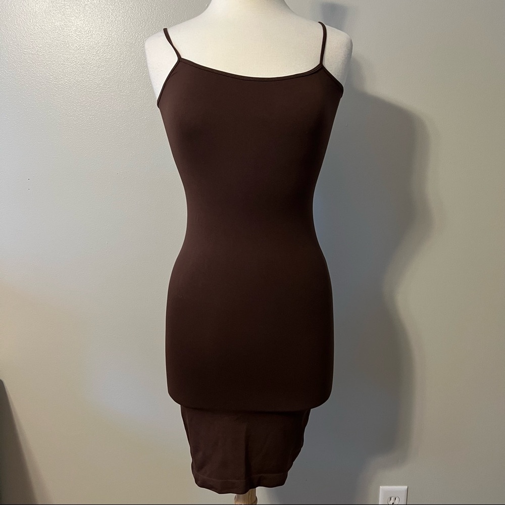 Dynamic Fashion Brown seamless cami slip NWOT one size fits most